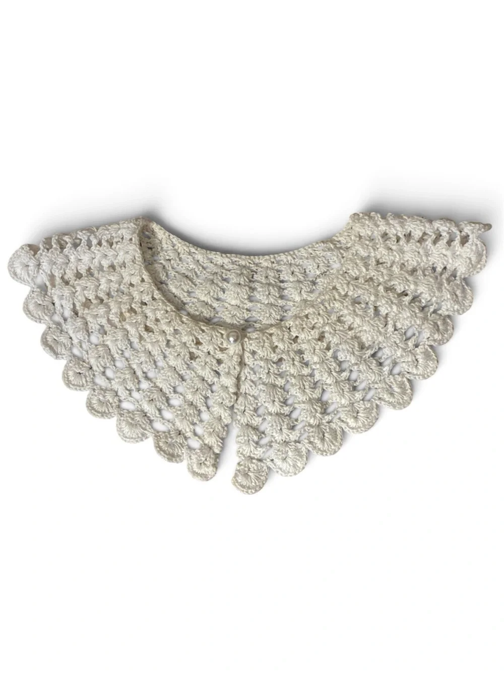 Hand-Crocheted Cream Lace Decorative Collar Pearl Button
